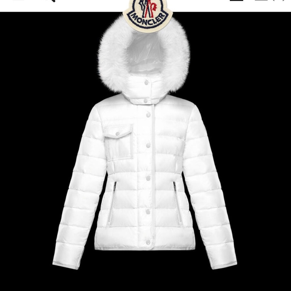 MONCLER NEW ARMOISE
Color: White
Size: 12 KIDS